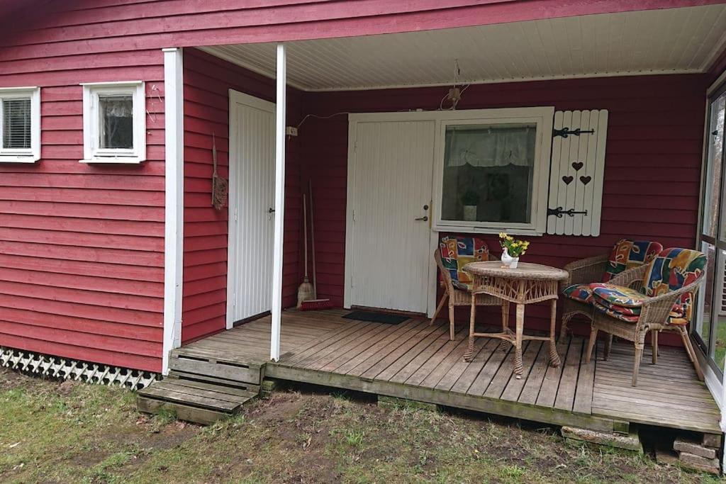Stuga Vad Vatten Åsarp Exterior foto
